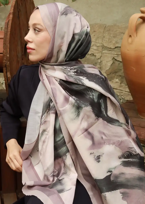 Punch Lina Hijab