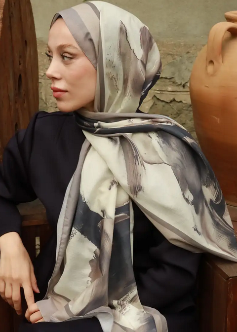 Punch Lina Hijab